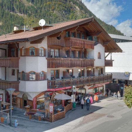 Center Rooms & Apartments Mayrhofen Exterior foto